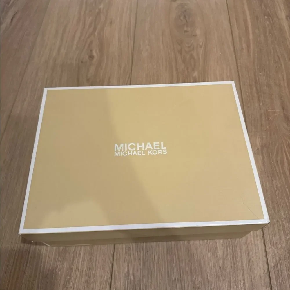 Michael Kors Glittering Silver Heels with Zipper in the front